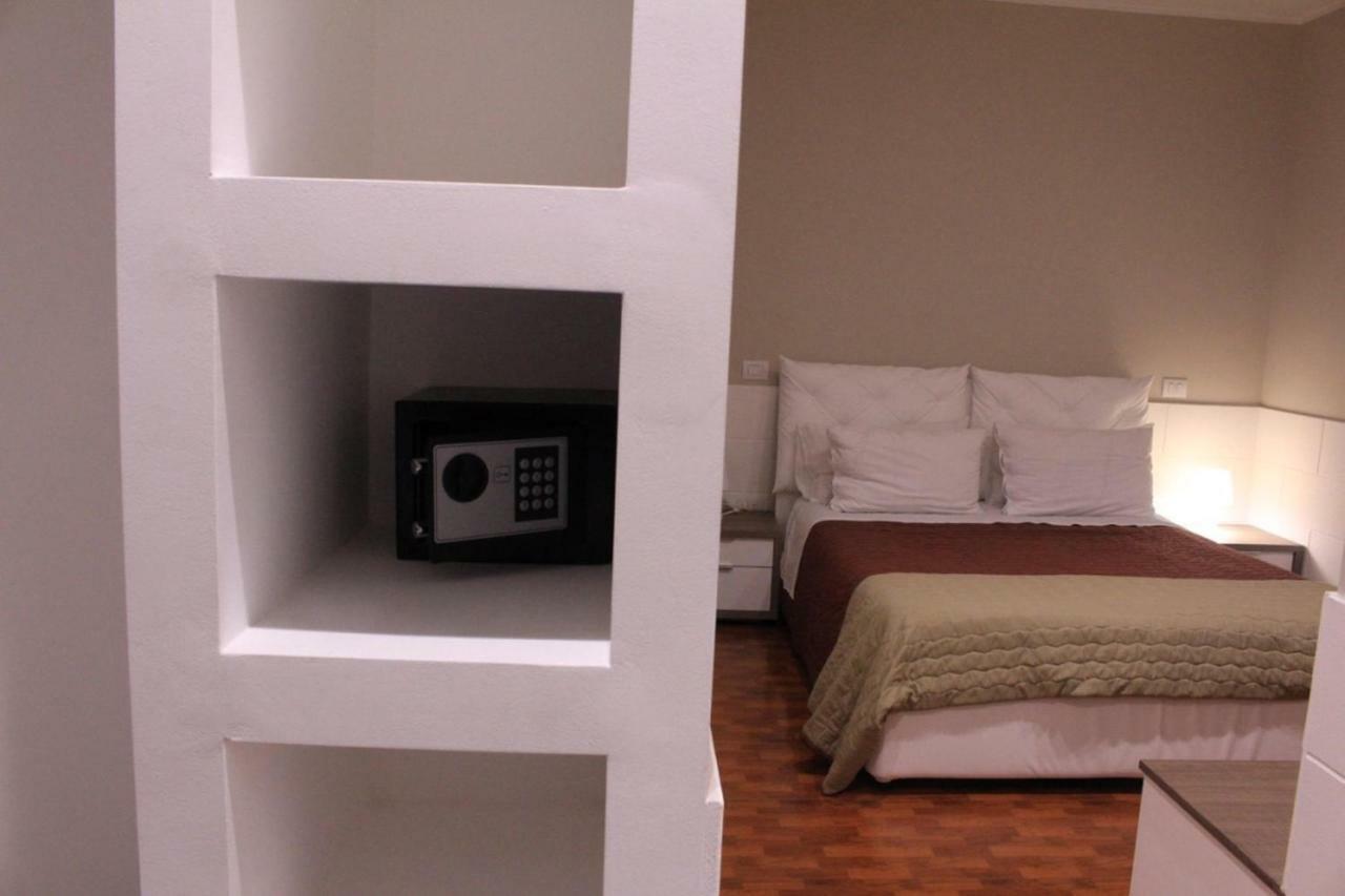 Gazebo Rooms Margherita Di Savoia Bagian luar foto